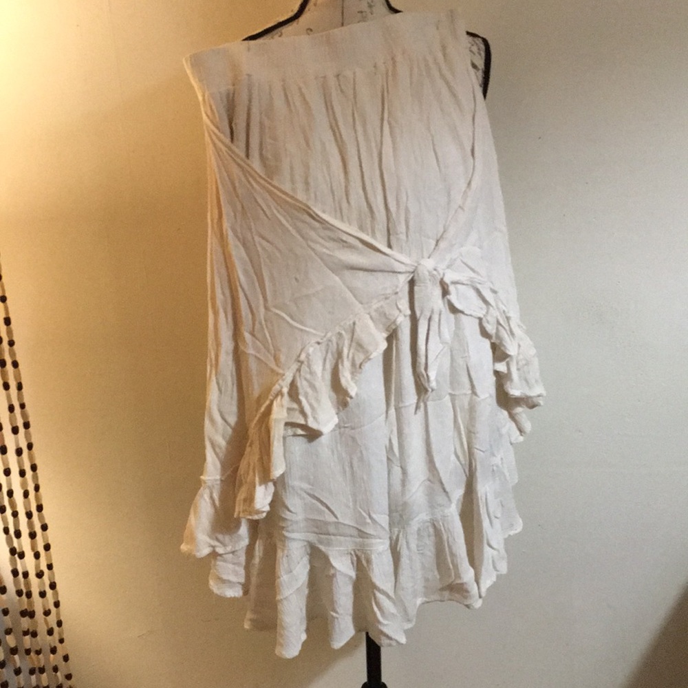 New skirt no tag never worn